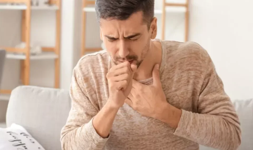 Si sigue con tos luego de superar una gripa, no es normal: lo que debe tener en cuenta