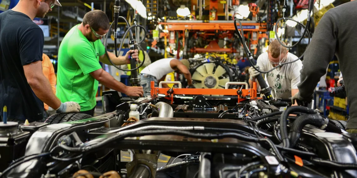 Grupos automotivos dos EUA fazem lobby ao governo Trump contra tarifas sobre peças