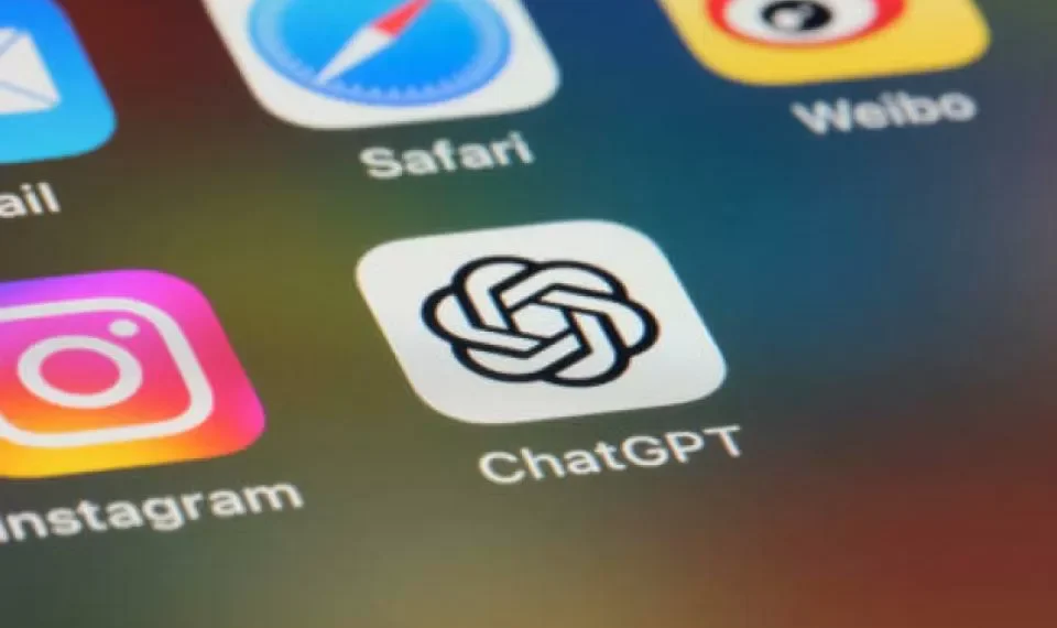 ¿Usted utiliza ChatGPT? Esta es la cantidad de agua que consume la IA para funcionar