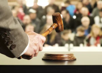 Leilão do Ministério da Justiça tem carros, motos e até diamantes; saiba como participar