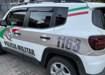 Jovem de 20 anos é atropelada após briga com motorista em Brusque