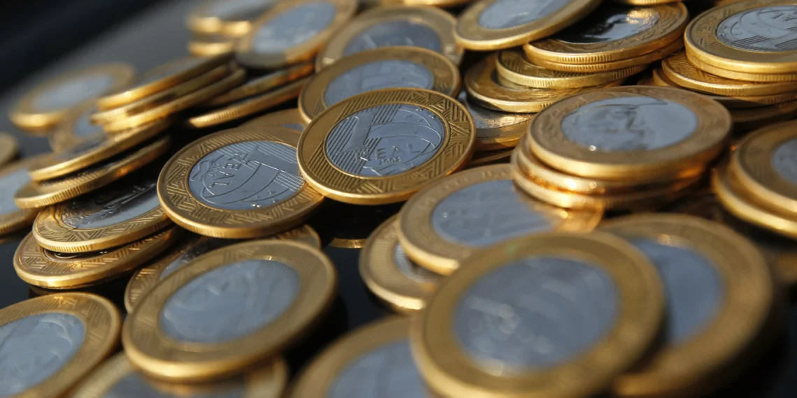 Taxas futuras de juros recuam com Treasuries e IPCA abaixo do esperado