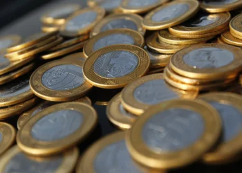 Taxas futuras de juros recuam com Treasuries e IPCA abaixo do esperado