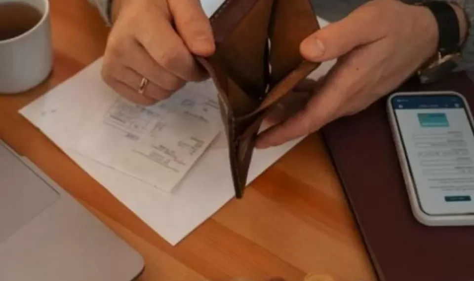Se fue de fiesta y cuando volvió debía 187 billones de pesos: esta es la historia