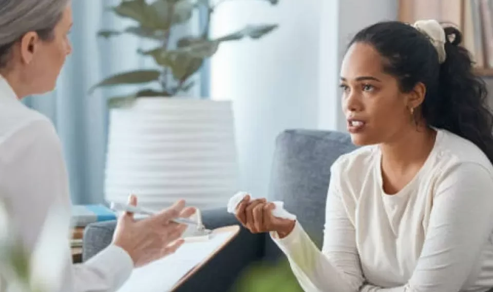 ¿Puedo usar ChatGPT como psicólogo? Lo que los expertos opinan al respecto