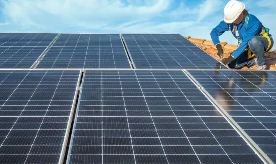 Subsidios para paneles solares en casa en Colombia: ¿qué necesito para aplicar?