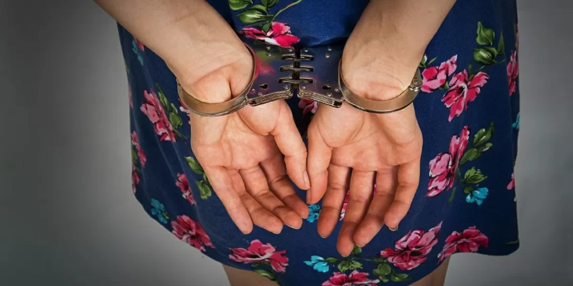 Casal é condenado por torturar menina de 4 anos em Gaspar