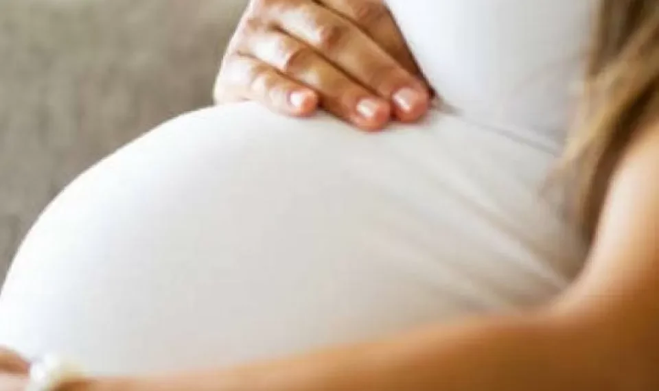 La cantidad de bebés que deberían nacer por madre para evitar la extinción humana