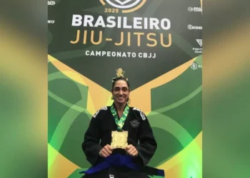 Atleta de Timbó é campeã brasileira de Jiu-Jitsu 2025