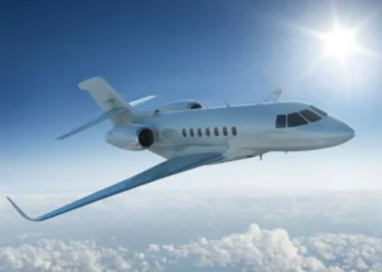 ¿Cuánto cuesta alquilar un avión privado en Colombia?
