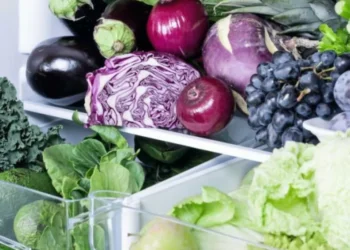 Alimentos que no debería guardar nunca juntos para evitar que se dañen