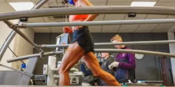 La maratonista de 77 años que asombra a la ciencia por su forma de envejecer