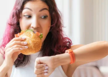Piense en su salud: ¿cuántas veces debería masticar sus alimentos antes de pasarlos?