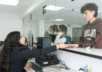 Pasaporte colombiano: ¿cuánto tiempo pueden demorar en entregárselo?
