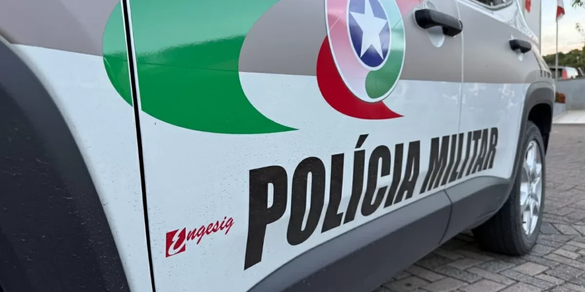 Homem de 26 anos foragido por tráfico é preso após abordagem em Pomerode