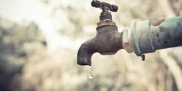 Manutenção afeta abastecimento de água em Timbó