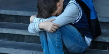 Las razones por las que una generación de hombres jóvenes está en crisis