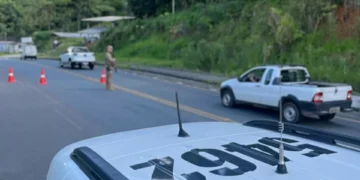 Com 95 ocorrências atendidas, PM de Timbó faz 2 prisões, 10 barreiras e visita 11 escolas