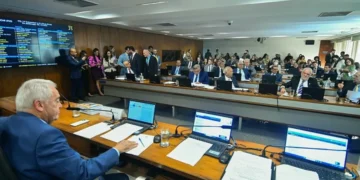 Fim da reeleição? Comissão do Senado aprova proposta de mudança a partir de 2034