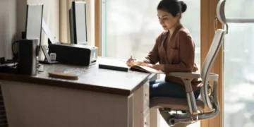 ¿Trabaja en oficina? Las 5 razones por las que necesita una silla ergonómica