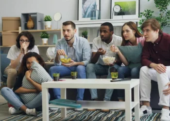 Sexta-feira 13: veja 10 filmes de terror para você assistir online e entrar no clima