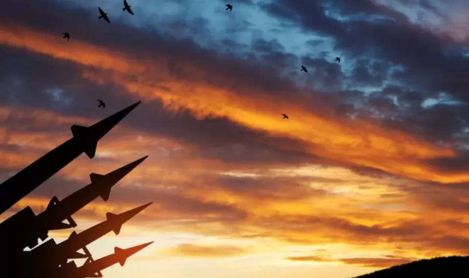 ¿Cuál es el país con mayor cantidad de armas nucleares, según la IA?