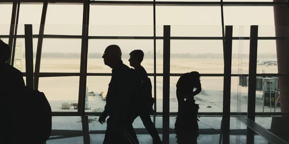 Brasil será o 6º país com maior êxodo de milionários em 2025, projeta consultoria