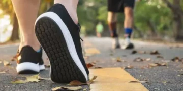 ¿Sabe cuántos años tiene su cerebro? Su forma de caminar lo revela