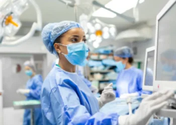 Los 2 hábitos que todos tenemos y pocos saben que dañan la salud