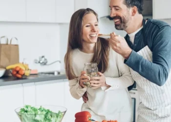 La etapa entre los 36 y 46 años es la más peligrosa para su salud: a qué se debe