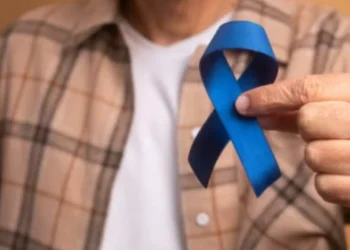 La mitad de los hombres con cáncer de próstata en Colombia no recibe apoyo psicológico