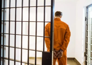 Filho é condenado a mais de 22 anos por agressão que deixou mãe em estado vegetativo em Brusque