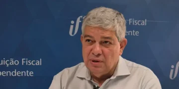 Medidas não resolvem problema fiscal no longo prazo, alerta Pestana, diretor da IFI