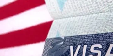 ¿Los inmigrantes deben cargar siempre con ellos su pasaporte en Estados Unidos?