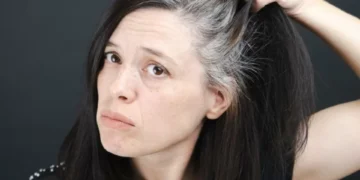 Ni tratamientos ni tinturas: el desconocido remedio casero para las canas en el pelo