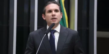 Motta: Governo quer incluir JCP em pacote de alternativas para compensar IOF