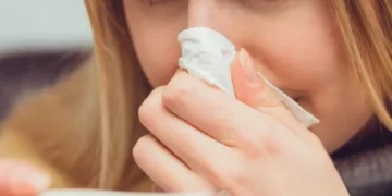 ¿Por mojarse? ¿Por el sereno? Esta es la verdad de como le puede dar gripa