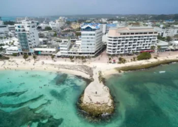 Los mejores 4 pueblos con playa para vivir soltero y con trabajo en Colombia
