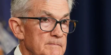 Powell se nega a apontar mês específico para início de corte nos juros pelo Fed