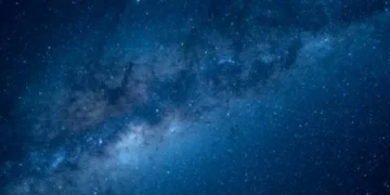 La increíble imagen de una estrella que ha muerto dos veces y aún brilla