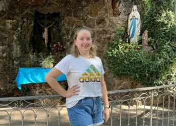 ‘Respira, Isis!’: Jovem de Pomerode morre três meses após transplante de pulmão