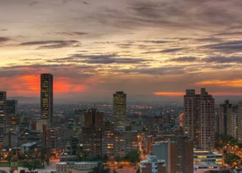 El pueblo que está cerca de Bogotá y es el más bonito de Colombia, según la IA