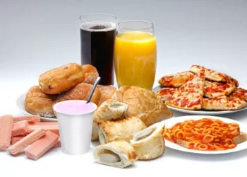 Viva mucho más: los 5 alimentos ‘que no valen la pena consumir’, según nutricionistas