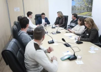“Silêncio também mata”: Câmara de Blumenau escuta CVV e cobra ações em saúde mental