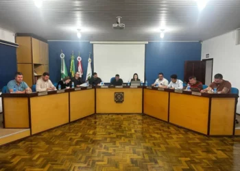 Câmara de Apiúna cobra melhorias e vota projetos