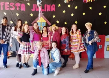 Alegria e tradição marcam o Arraial da UPE Jardim Primavera em Timbó