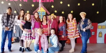 Alegria e tradição marcam o Arraial da UPE Jardim Primavera em Timbó