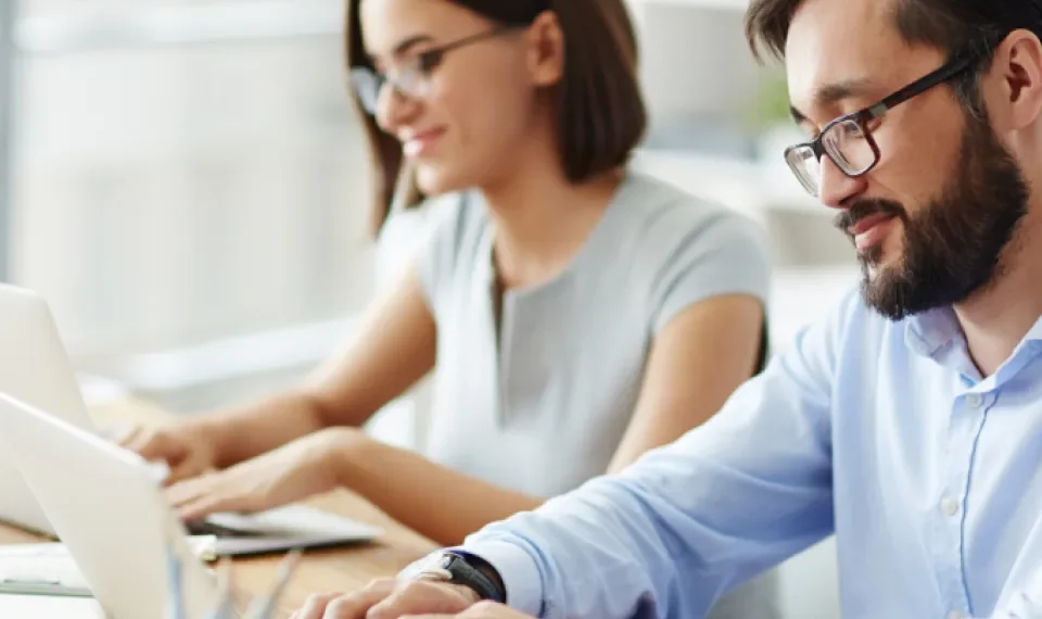 Las 4 profesiones que desaparecerían muy pronto en Bogotá a causa de la IA