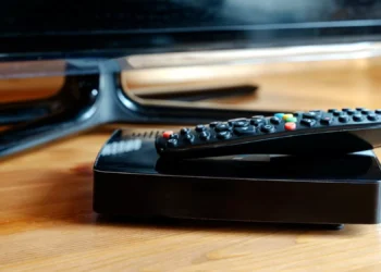 Google é notificado pelo Procon por venda de TV Box pirata