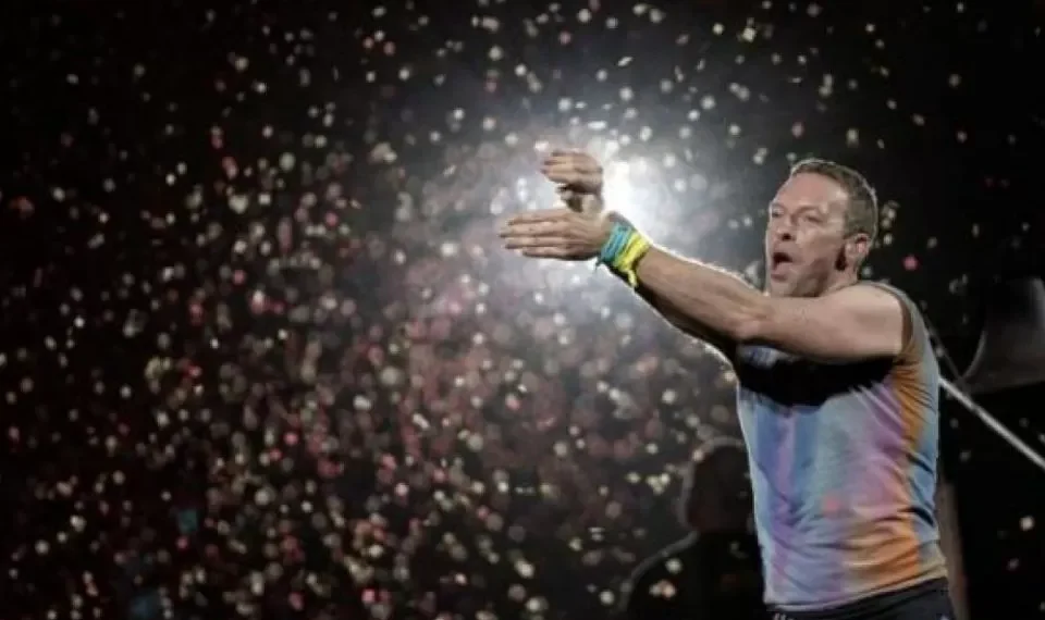 Video: Chris Martin, de Coldplay, bromeó sobre caso de infidelidad captado en kiss-cam
